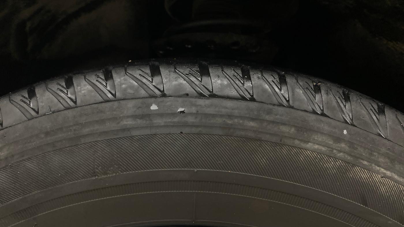 2023 Tata Harrier XZ PLUS RED DARK EDITION, Diesel, Manual, 45,655 km, Left Front Tyre Tread