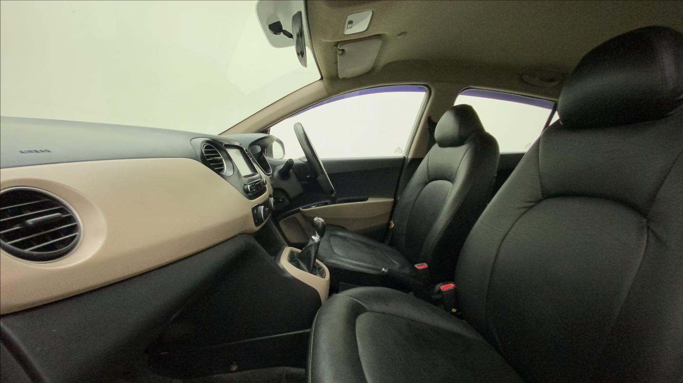 2018 Hyundai Grand i10 ASTA 1.2 KAPPA VTVT, CNG, Manual, 87,009 km, Right Side Front Door Cabin