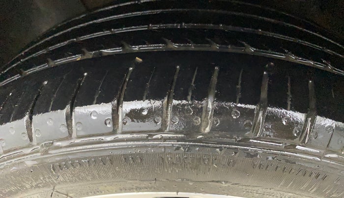 2016 Hyundai Elite i20 ASTA 1.2, Petrol, Manual, 72,584 km, Left Front Tyre Tread