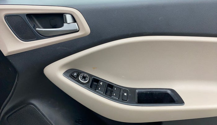 2016 Hyundai Elite i20 ASTA 1.2, Petrol, Manual, 72,584 km, Driver Side Door Panels Control