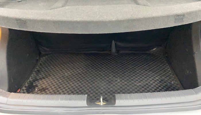 2016 Hyundai Elite i20 ASTA 1.2, Petrol, Manual, 72,584 km, Boot Inside