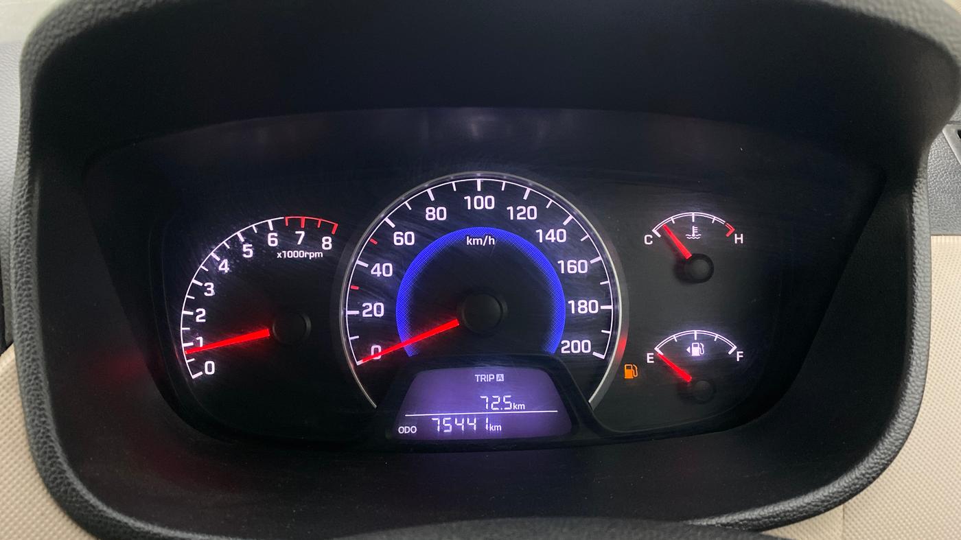 2015 Hyundai Grand i10 SPORTZ 1.2 KAPPA VTVT, Petrol, Manual, 75,440 km, Odometer Image