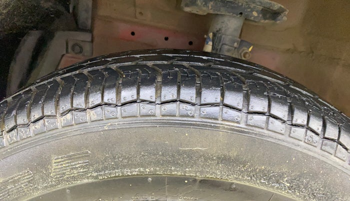 2016 Maruti Swift Dzire VXI, Petrol, Manual, 36,676 km, Left Front Tyre Tread