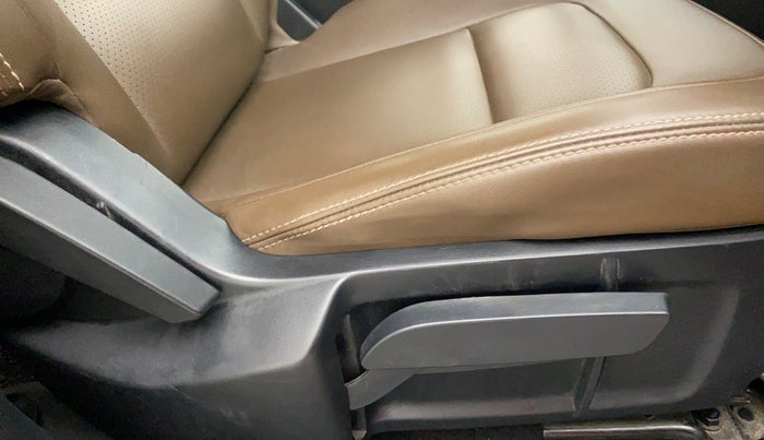 2019 Tata Harrier XZ 2.0L, Diesel, Manual, 72,524 km, Driver Side Adjustment Panel