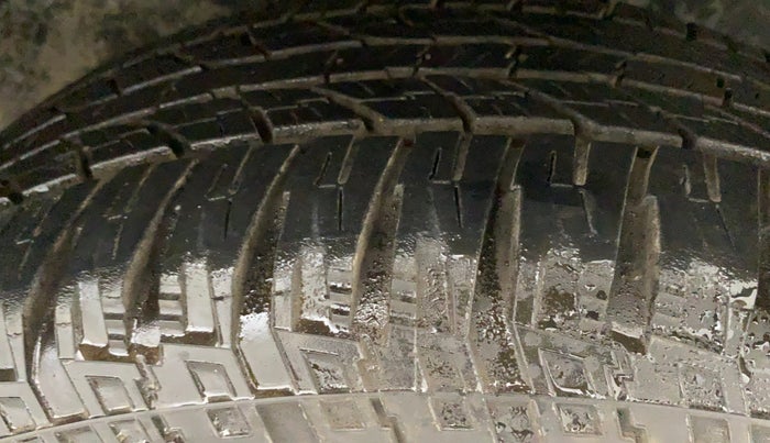 2019 Tata Harrier XZ 2.0L, Diesel, Manual, 72,524 km, Right Front Tyre Tread