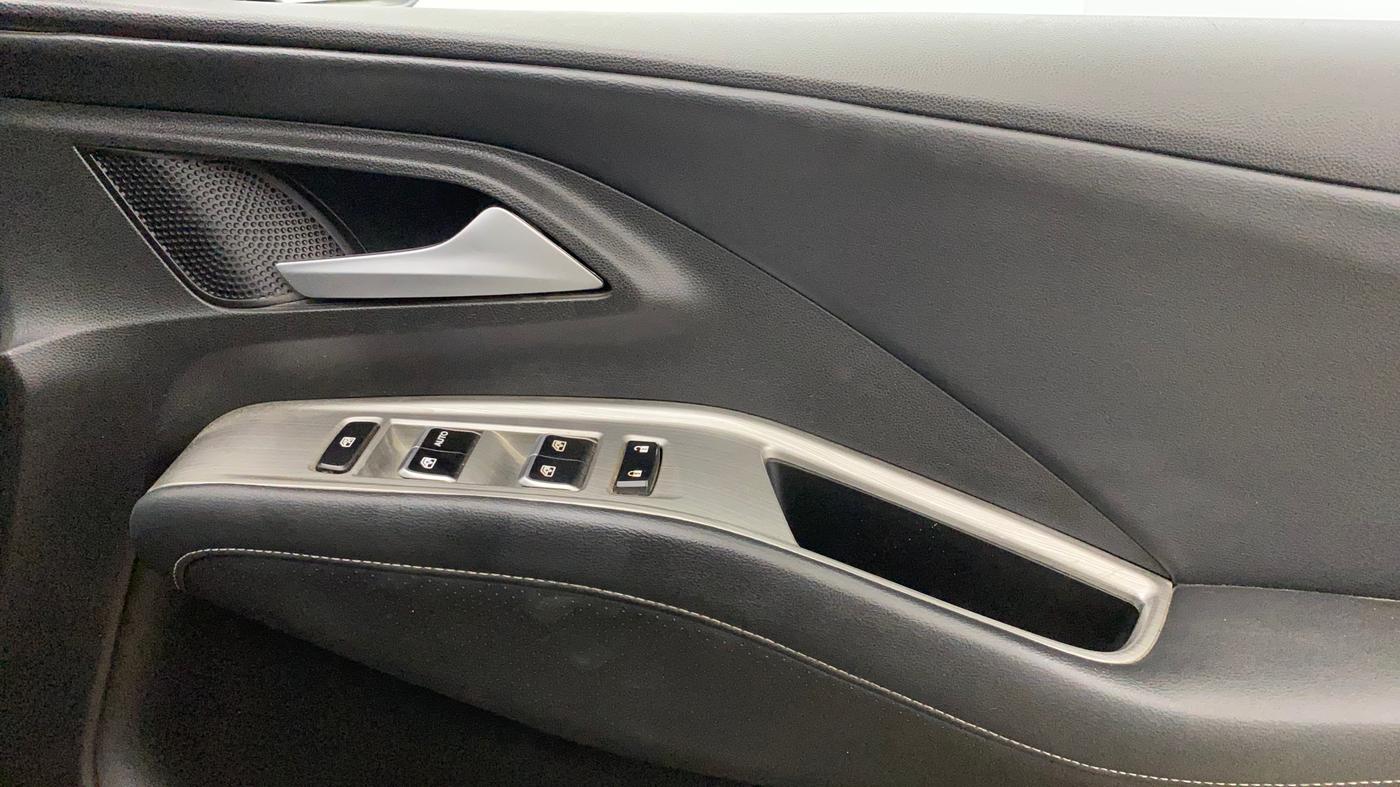 2024 MG HECTOR Select Pro 1.5 Turbo CVT , Petrol, Automatic, 23,748 km, Driver Side Door Panels Control