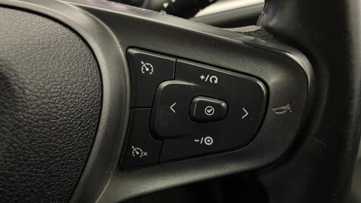 2021 Tata ALTROZ XZ PETROL, Petrol, Manual, 31,421 km, Adaptive Cruise Control