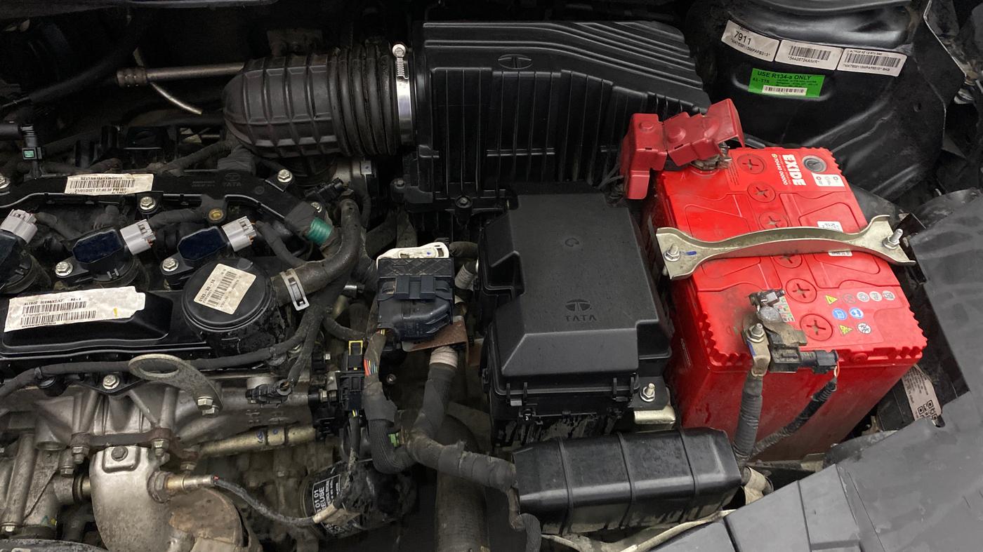 2021 Tata ALTROZ XZ PETROL, Petrol, Manual, 31,421 km, Engine View - Left