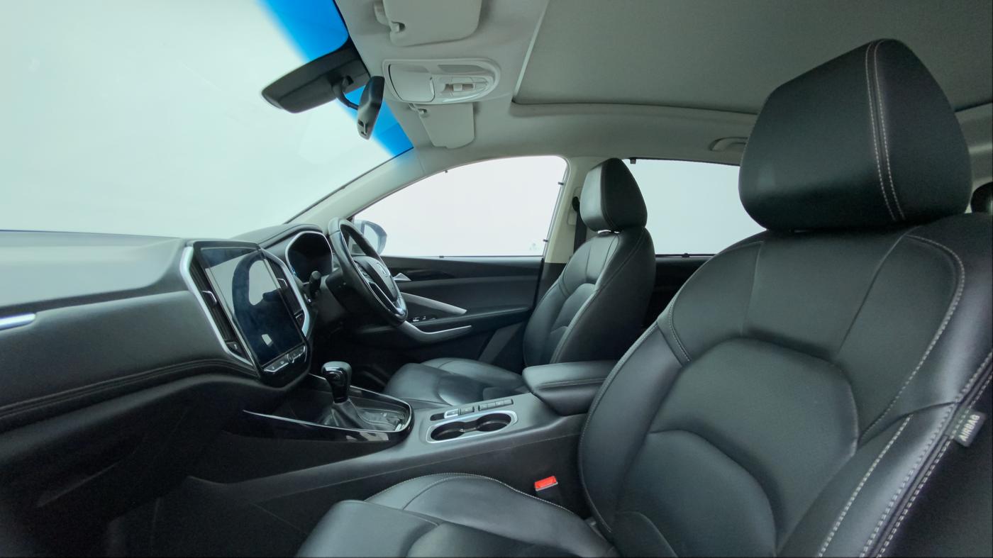 2020 MG HECTOR SHARP 1.5 DCT PETROL, Petrol, Automatic, 77,698 km, Right Side Front Door Cabin