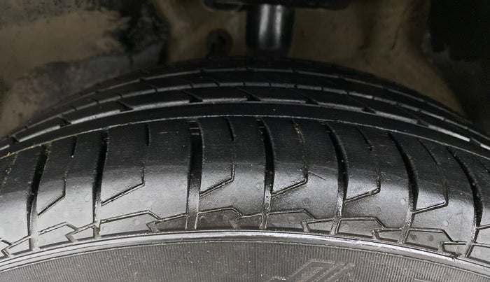 2020 MG HECTOR SHARP 1.5 DCT PETROL, Petrol, Automatic, 77,698 km, Left Front Tyre Tread