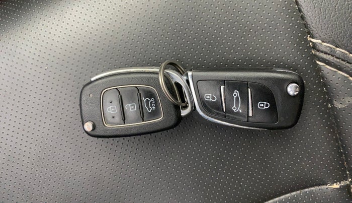 2022 Hyundai NEW I20 SPORTZ 1.5 MT, Diesel, Manual, 76,841 km, Key Close Up