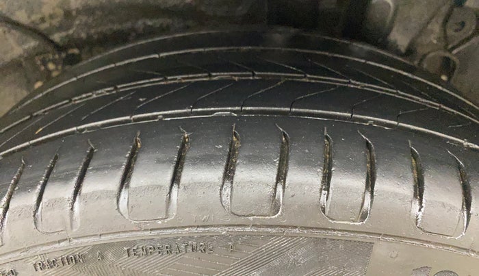 2022 Hyundai NEW I20 SPORTZ 1.5 MT, Diesel, Manual, 76,841 km, Left Rear Tyre Tread