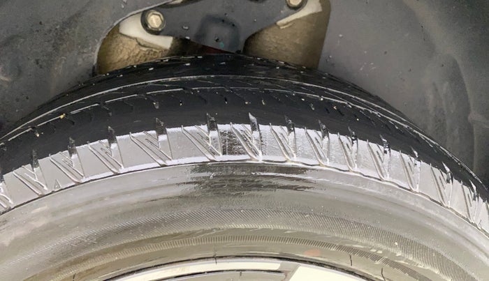 2024 Tata Safari ADVENTURE PLUS, Diesel, Manual, 29,863 km, Left Rear Tyre Tread