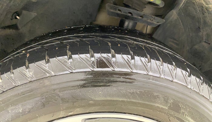 2024 Tata Safari ADVENTURE PLUS, Diesel, Manual, 29,863 km, Left Front Tyre Tread