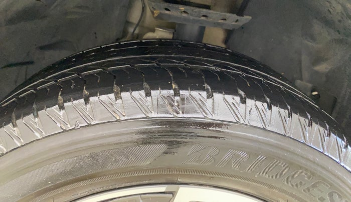 2024 Tata Safari ADVENTURE PLUS, Diesel, Manual, 29,863 km, Right Front Tyre Tread