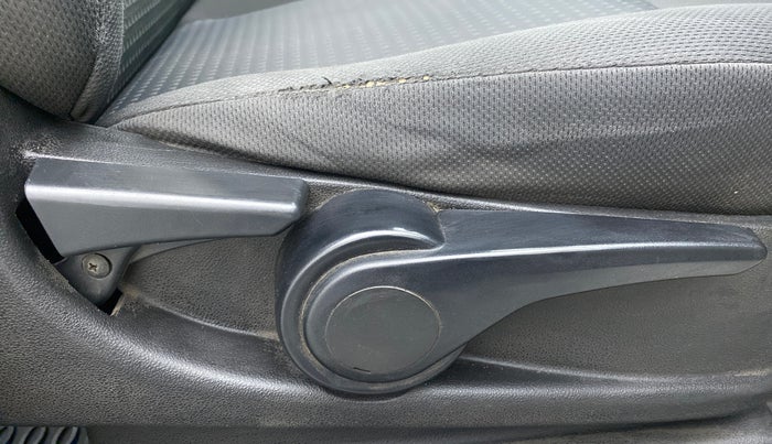 2018 Tata Tiago XZA PETROL, Petrol, Automatic, 91,442 km, Driver Side Adjustment Panel