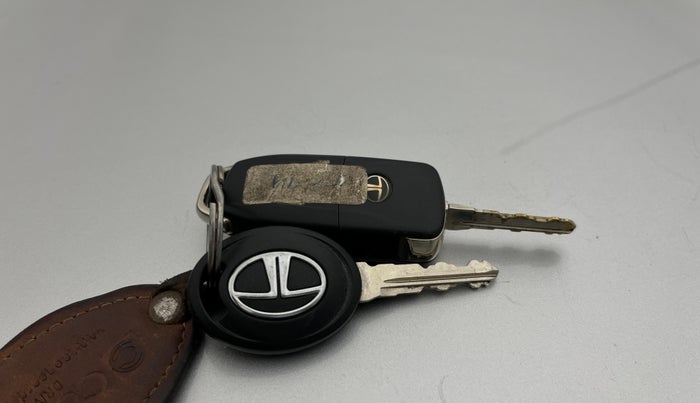 2018 Tata Tiago XZA PETROL, Petrol, Automatic, 37,067 km, Key Close Up