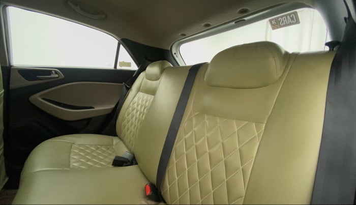 2015 Hyundai Elite i20 MAGNA 1.2, Petrol, Manual, 25,459 km, Right Side Rear Door Cabin