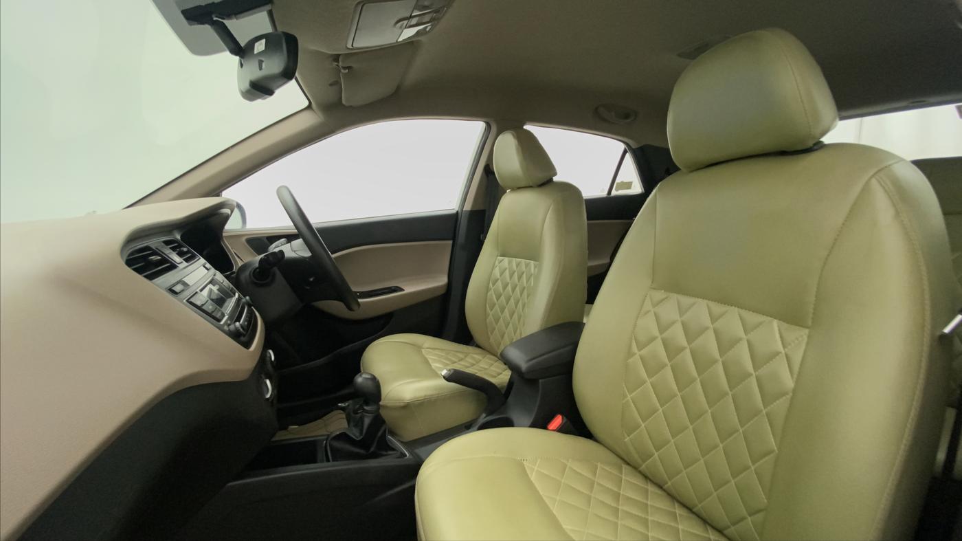 2015 Hyundai Elite i20 MAGNA 1.2, Petrol, Manual, 25,459 km, Right Side Front Door Cabin