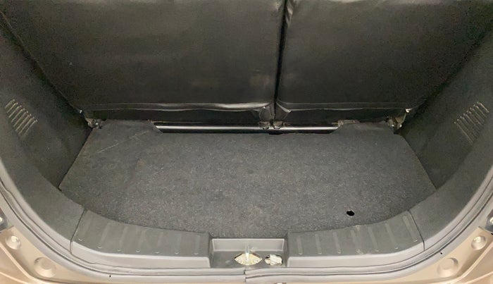 2017 Maruti Wagon R 1.0 VXI, Petrol, Manual, 21,753 km, Boot Inside