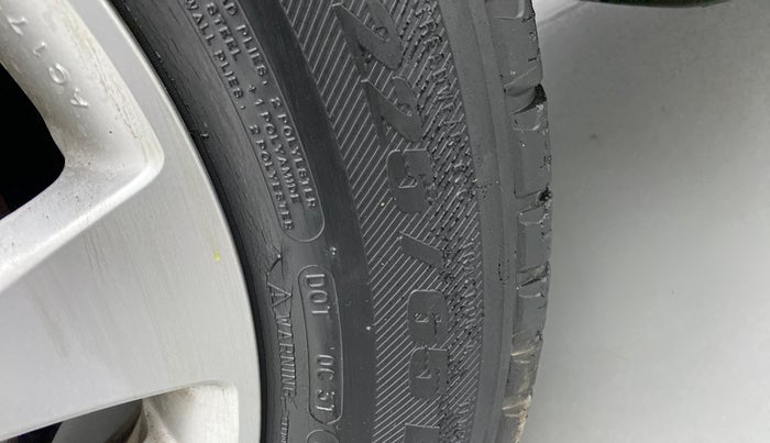 2017 Honda CRV 2.0L I-VTEC 2WD AT, Petrol, Automatic, 53,014 km, Left front tyre - Minor crack