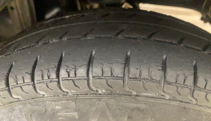 2019 Maruti Alto 800 LXI, Petrol, Manual, 38,255 km, Left Rear Tyre Tread