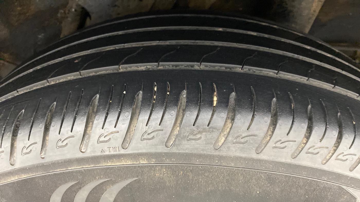 2020 Hyundai VENUE 1.0 TURBO GDI SX+ AT, Petrol, Automatic, 14,318 km, Left Rear Tyre Tread