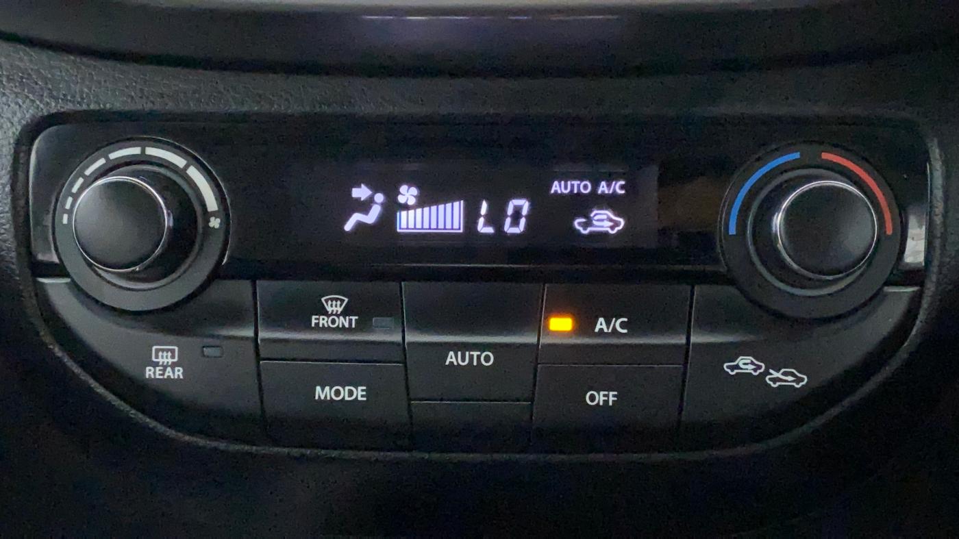 2021 Maruti XL6 ZETA MT, Petrol, Manual, 21,565 km, Automatic Climate Control