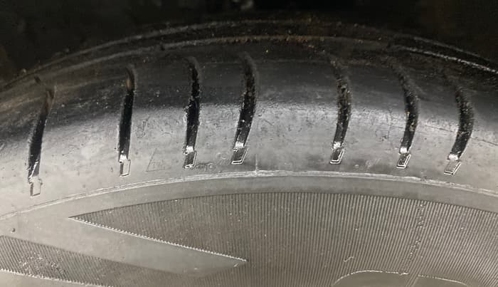 2013 Hyundai i10 MAGNA 1.2, Petrol, Manual, 77,310 km, Left Front Tyre Tread