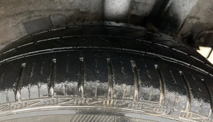 2016 Hyundai Grand i10 1.2 SPORTZ PRIME EDITION VTVT, Petrol, Manual, 36,860 km, Left Rear Tyre Tread