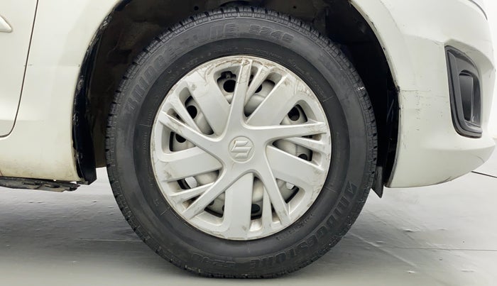 2014 Maruti Swift LXI D, Petrol, Manual, 31,943 km, Right Front Wheel