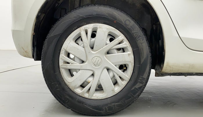 2014 Maruti Swift LXI D, Petrol, Manual, 31,943 km, Right Rear Wheel