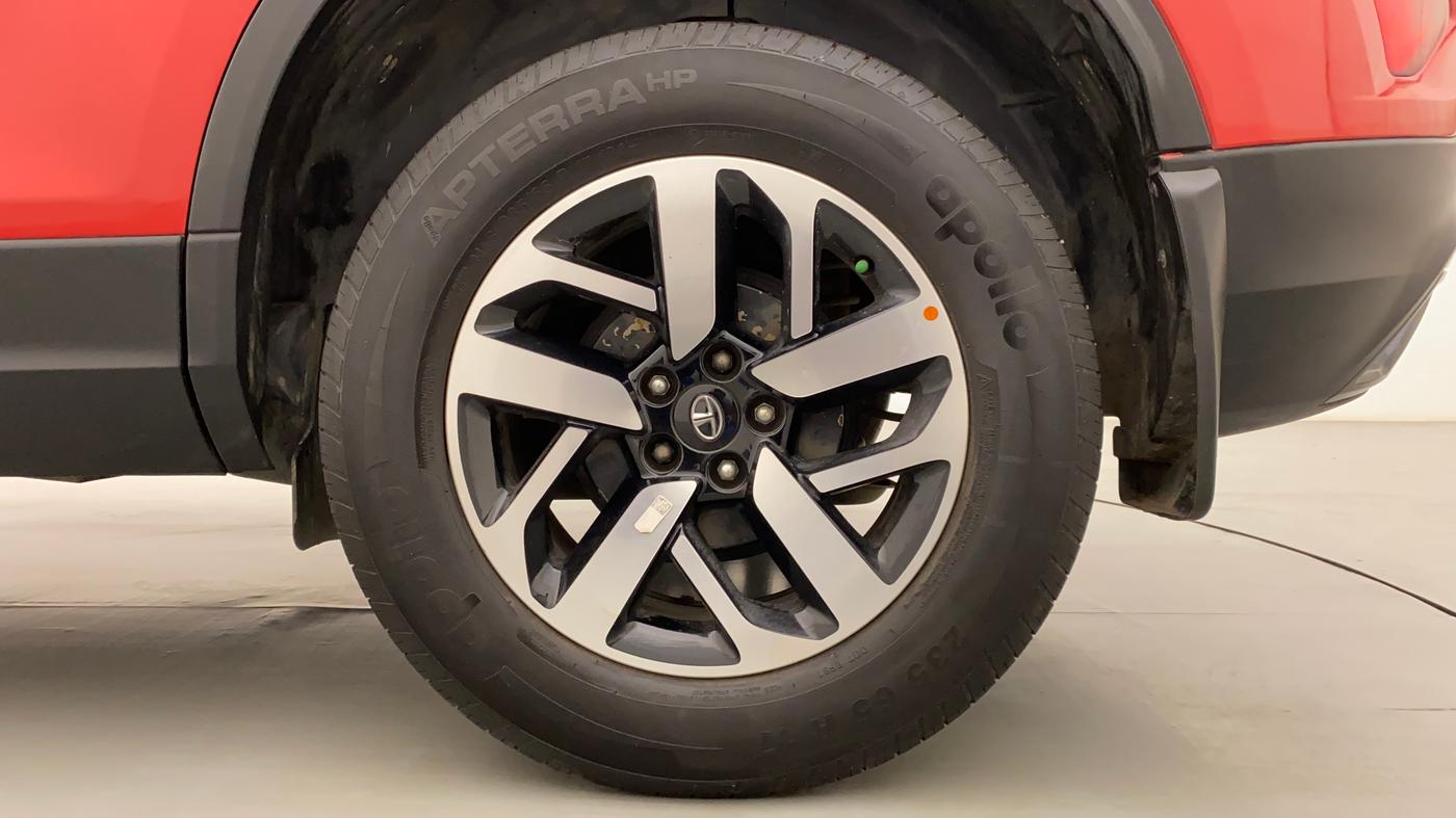 2021 Tata Harrier XZ PLUS 2.0L DUAL TONE, Diesel, Manual, 46,434 km, Left Rear Wheel