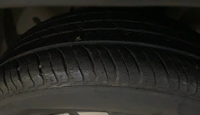 2022 Renault Kiger RXZ MT, Petrol, Manual, 50,214 km, Left Front Tyre Tread