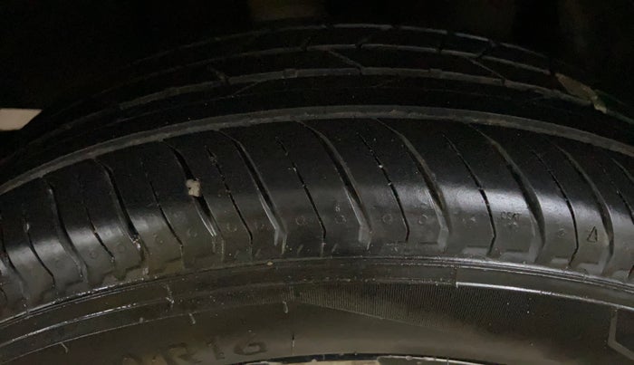 2022 Renault Kiger RXZ MT, Petrol, Manual, 50,214 km, Right Rear Tyre Tread