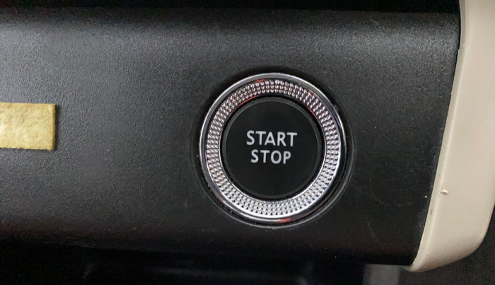 2022 Renault TRIBER RXZ, Petrol, Manual, 20,854 km, Keyless Start/ Stop Button