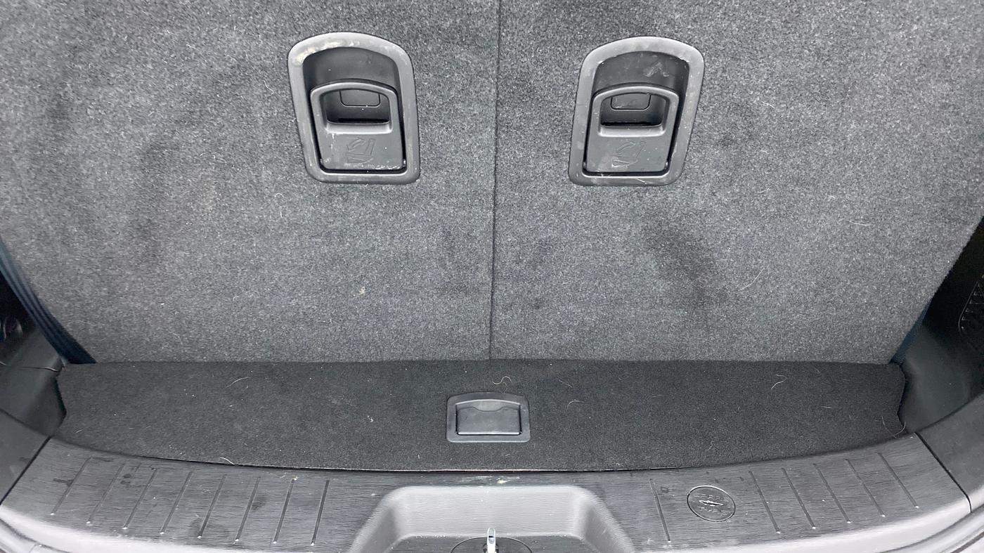 2019 Mahindra XUV500 W11 AT, Diesel, Automatic, 7,862 km, Boot Inside