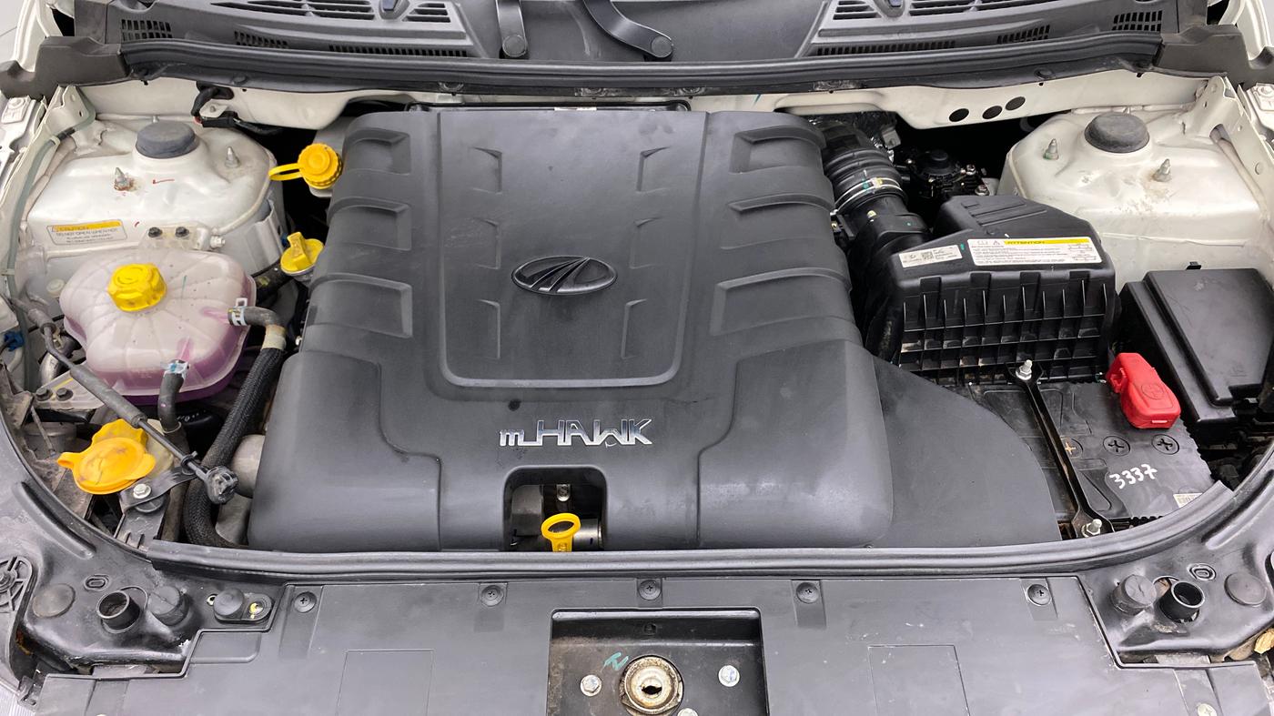 2019 Mahindra XUV500 W11 AT, Diesel, Automatic, 7,862 km, Open Bonet