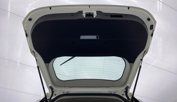 2019 Mahindra XUV500 W11 AT, Diesel, Automatic, 7,862 km, Boot Door Open