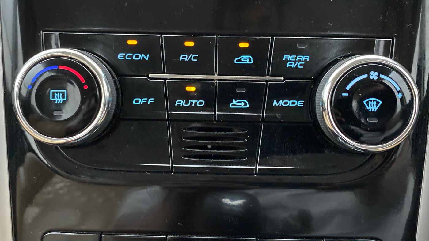 2019 Mahindra XUV500 W11 AT, Diesel, Automatic, 7,862 km, Automatic Climate Control