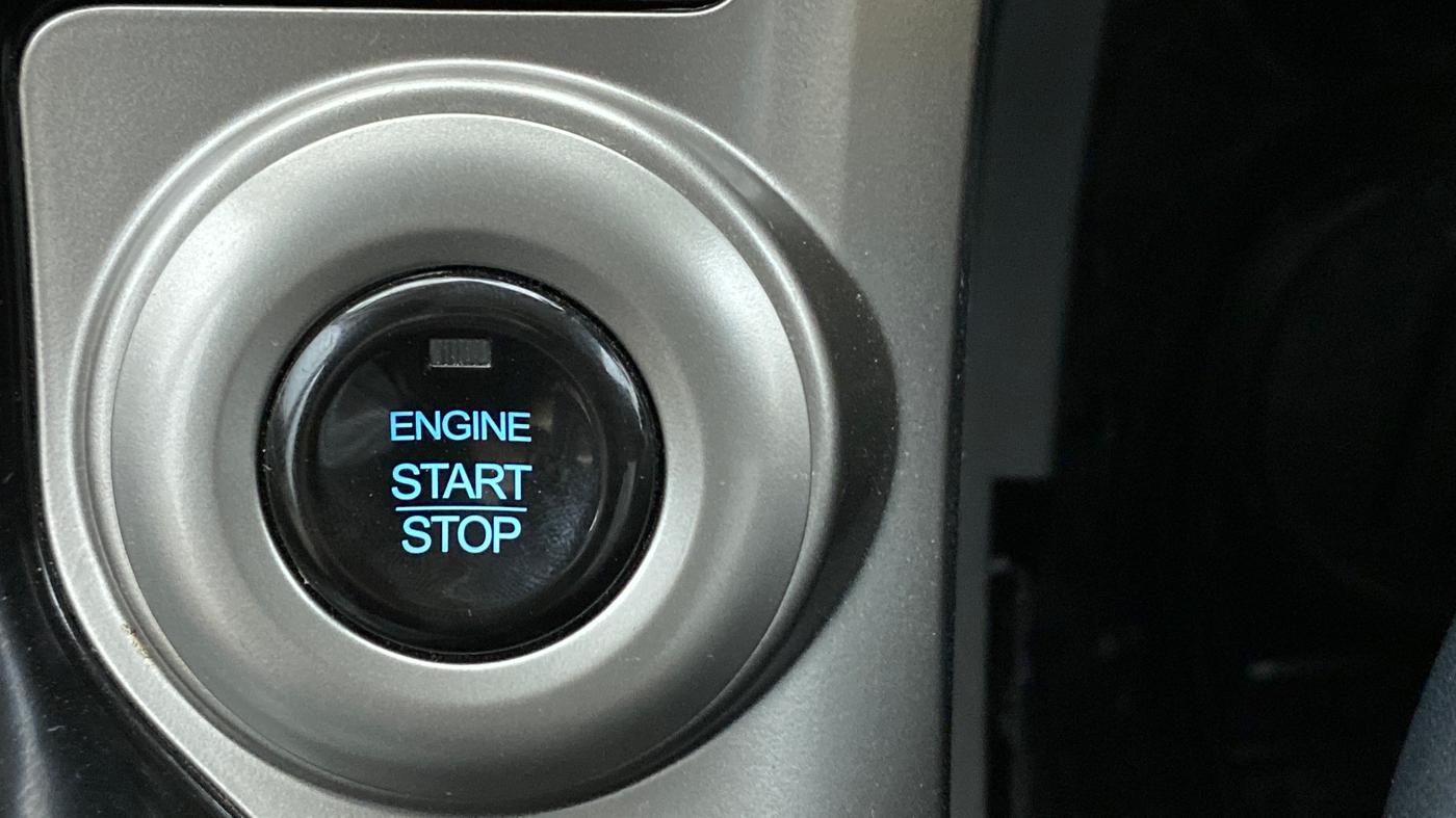 2019 Mahindra XUV500 W11 AT, Diesel, Automatic, 7,862 km, Keyless Start/ Stop Button