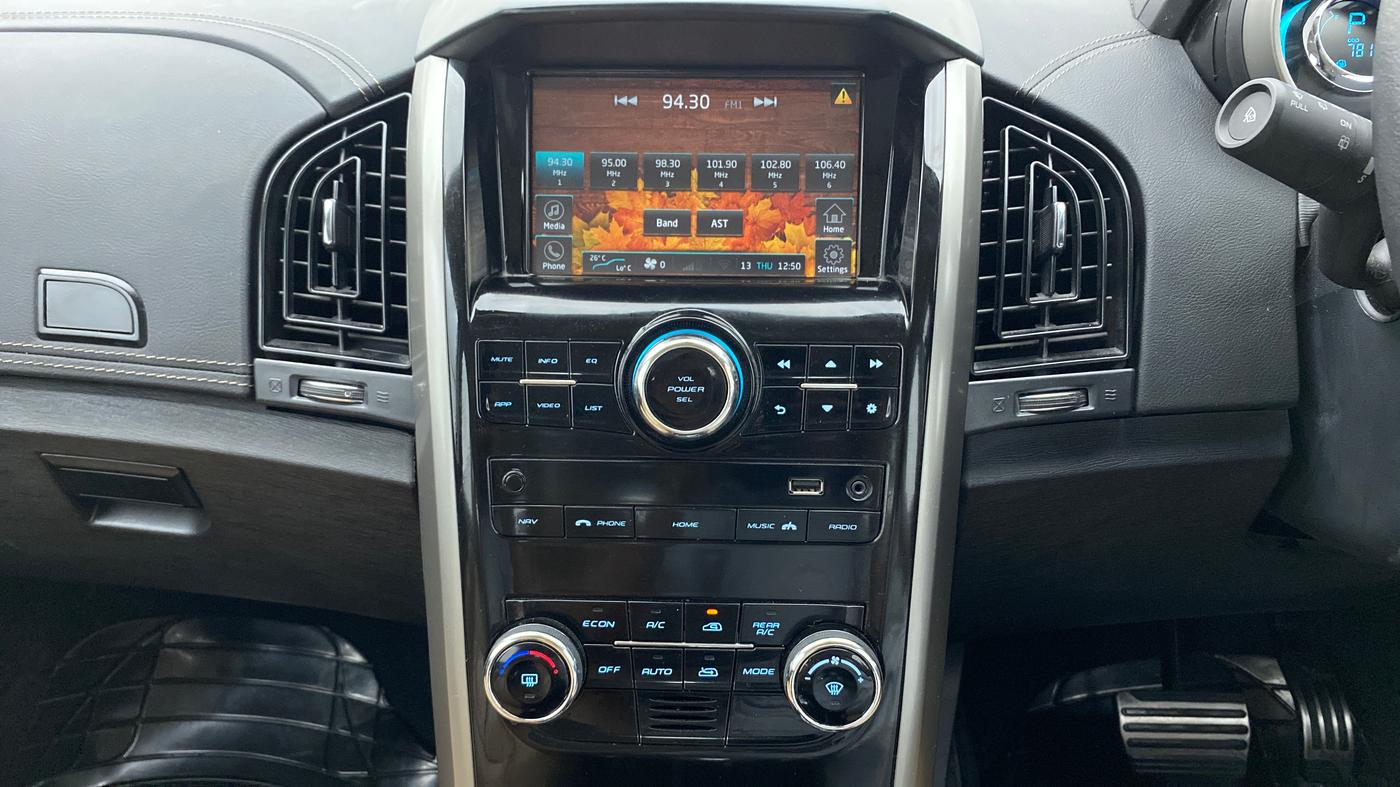 2019 Mahindra XUV500 W11 AT, Diesel, Automatic, 7,862 km, Air Conditioner