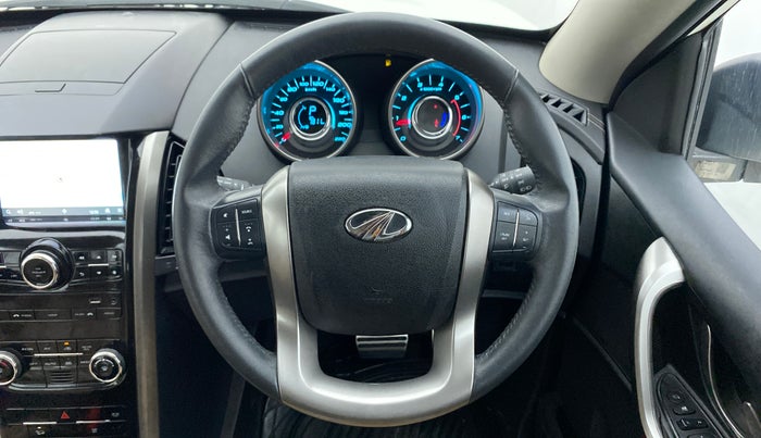 2019 Mahindra XUV500 W11 AT, Diesel, Automatic, 7,862 km, Steering Wheel Close Up
