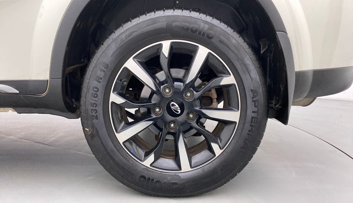 2019 Mahindra XUV500 W11 AT, Diesel, Automatic, 7,862 km, Left Rear Wheel