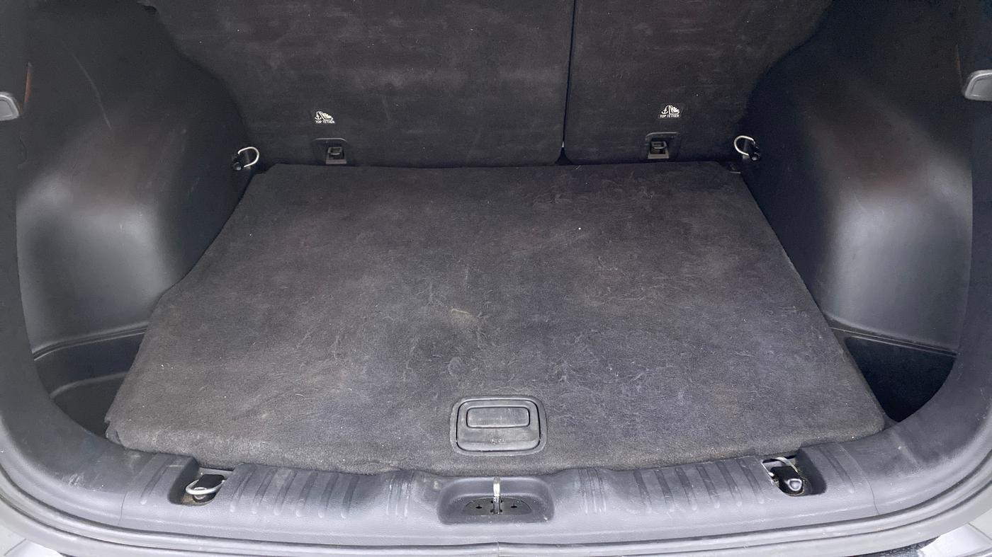 2019 Jeep Compass TRAILHAWK 2.0  AT 4X4, Diesel, Automatic, 85,500 km, Boot Inside