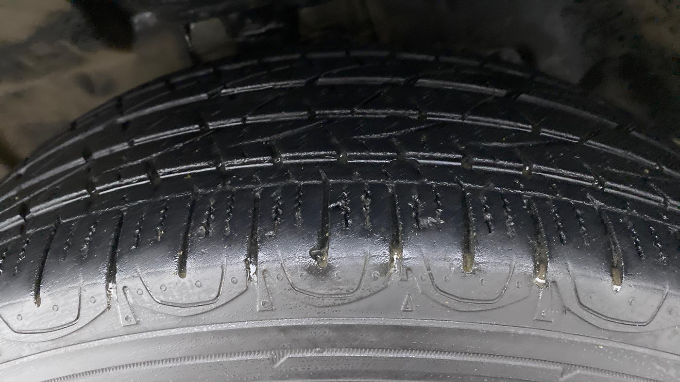 2019 Jeep Compass TRAILHAWK 2.0  AT 4X4, Diesel, Automatic, 85,500 km, Left Front Tyre Tread