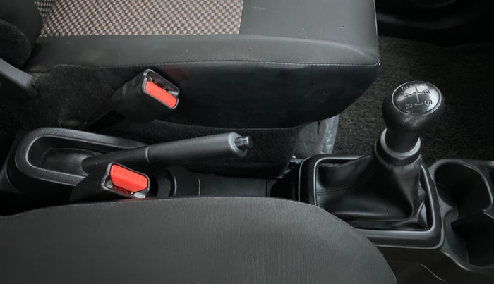 2019 Maruti S PRESSO VXI PLUS, Petrol, Manual, 32,624 km, Gear Lever