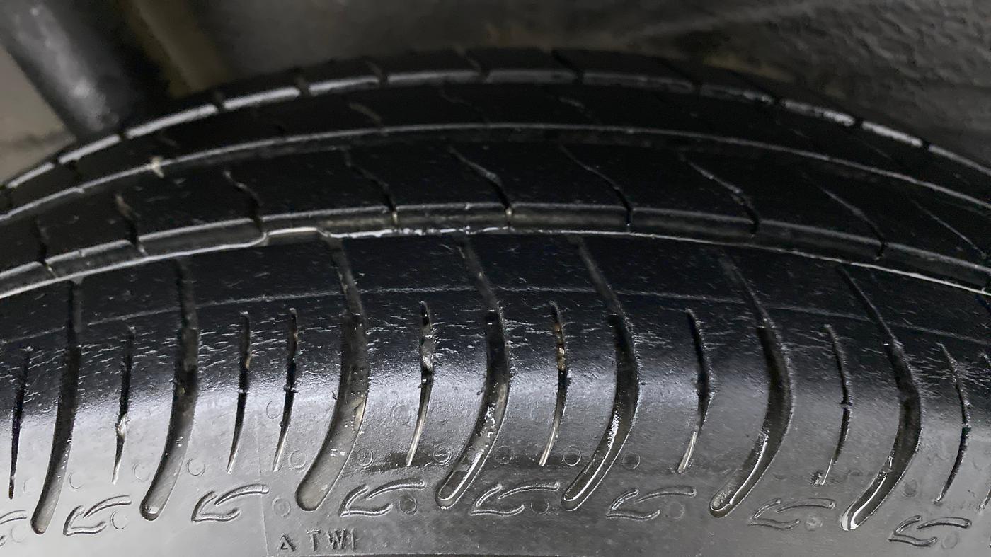 2019 Maruti S PRESSO VXI PLUS, Petrol, Manual, 32,624 km, Right Rear Tyre Tread