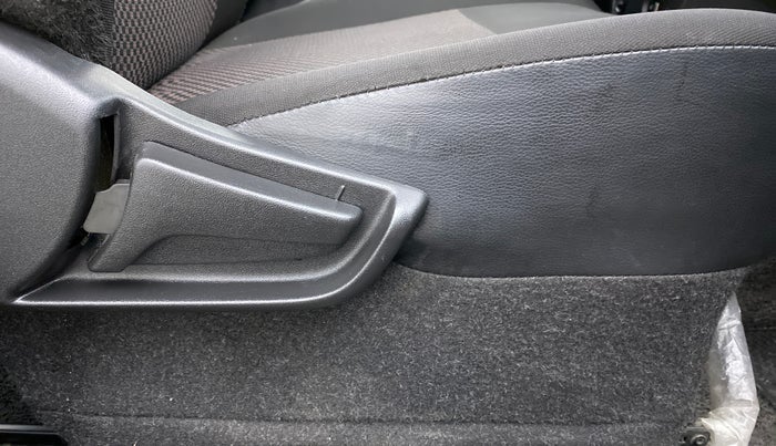 2019 Maruti S PRESSO VXI PLUS, Petrol, Manual, 32,624 km, Driver Side Adjustment Panel