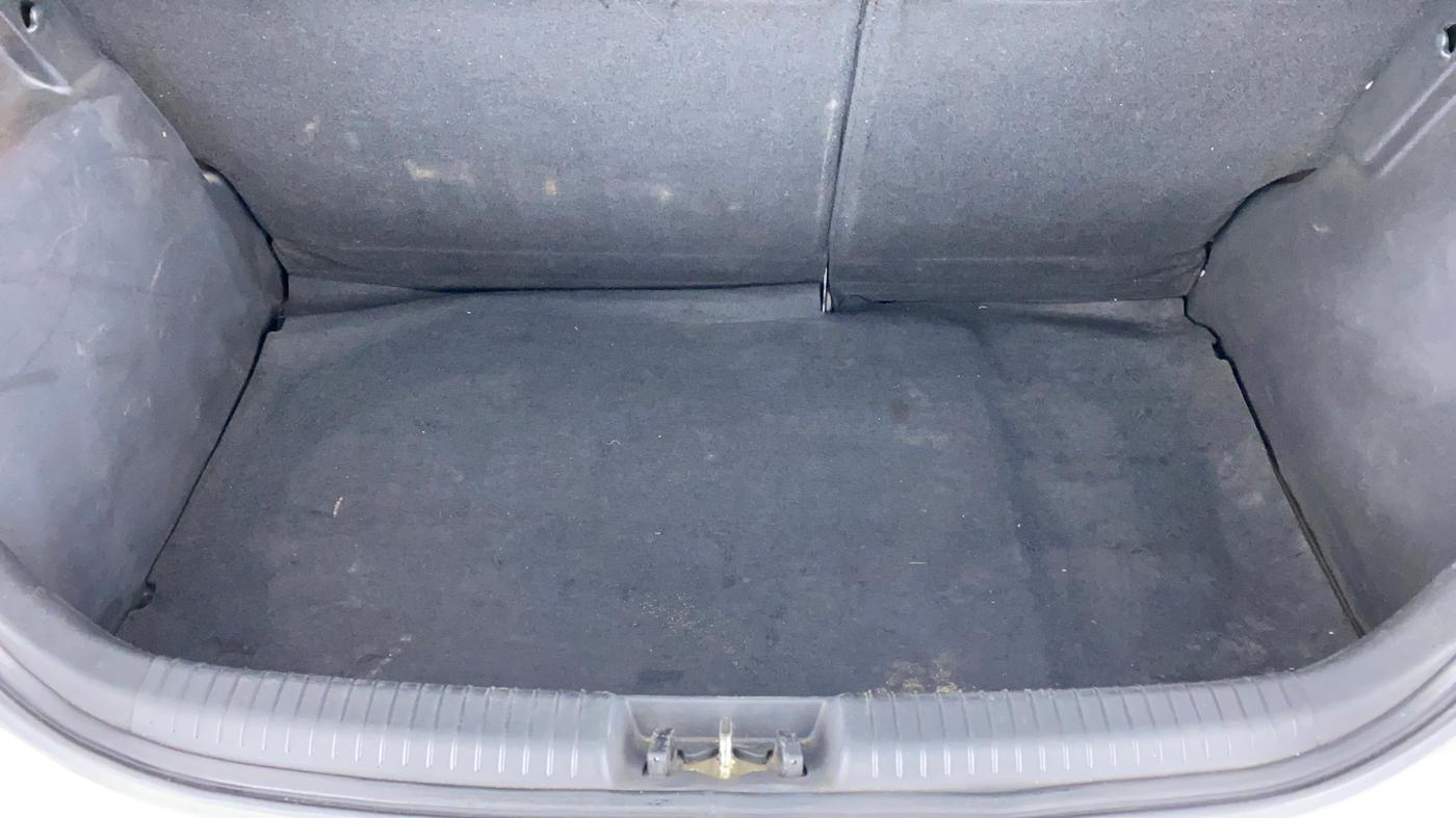 2013 Hyundai i20 SPORTZ 1.4 CRDI, Diesel, Manual, 88,896 km, Boot Inside